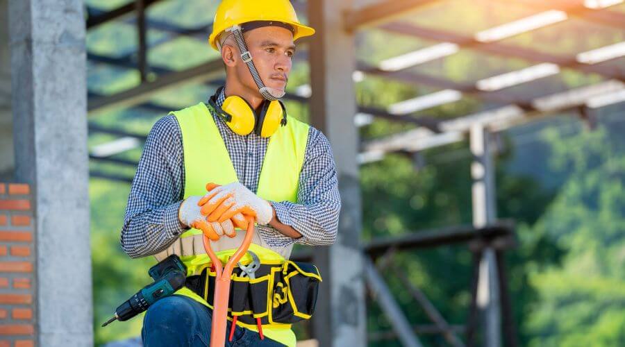 Professional gutter cleaning in Cochrane, WI